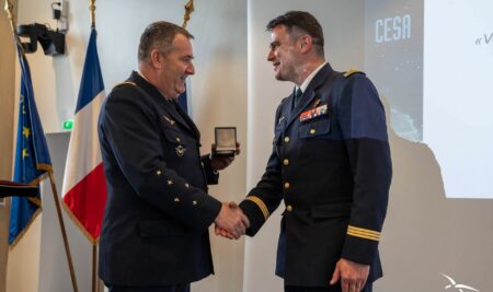 Le capitaine Grégory, membre associé du CREA, lauréat du prix Clément ADER